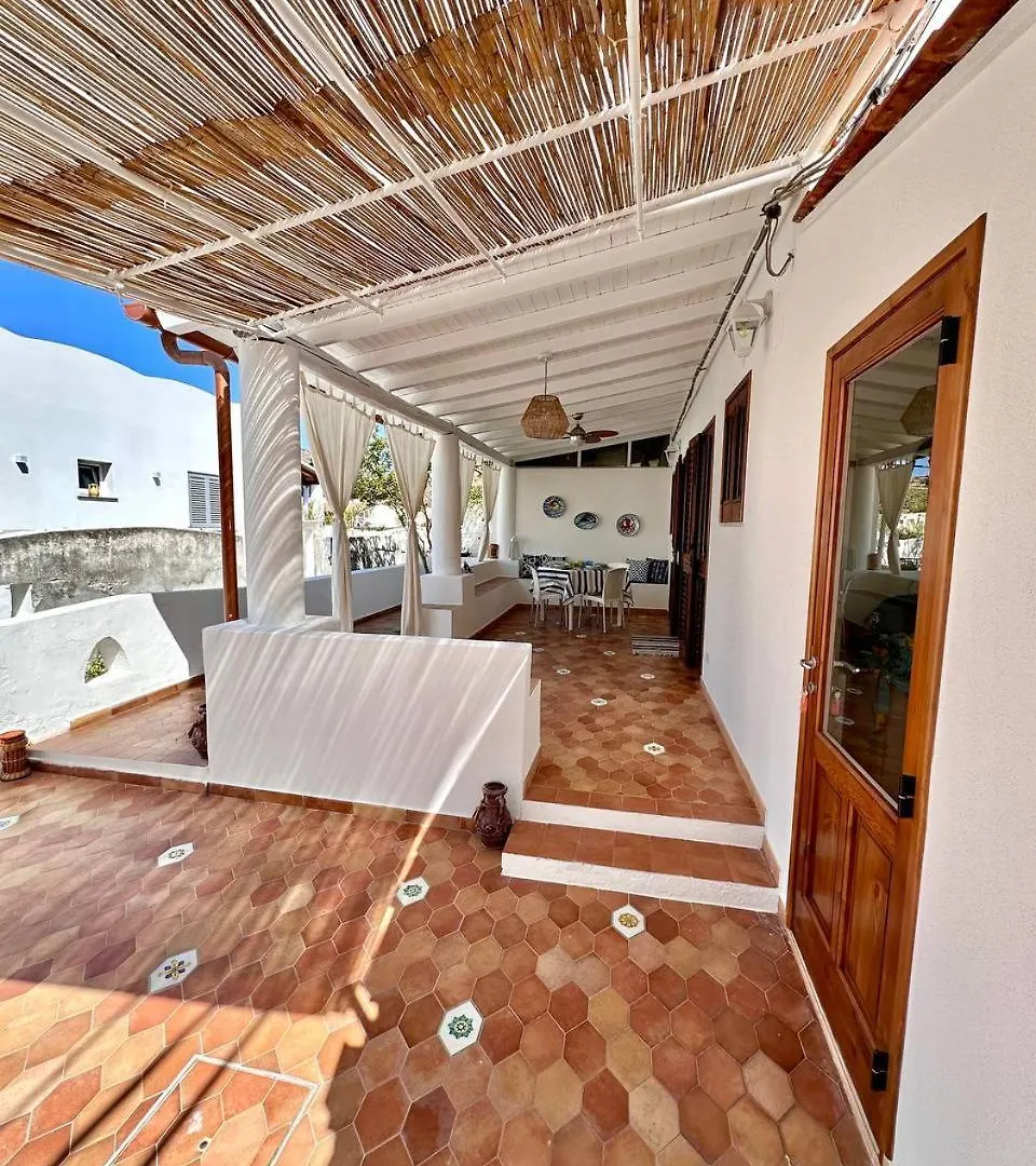 Cottage Pia Vulcano  0*, Vulcano (Isola)