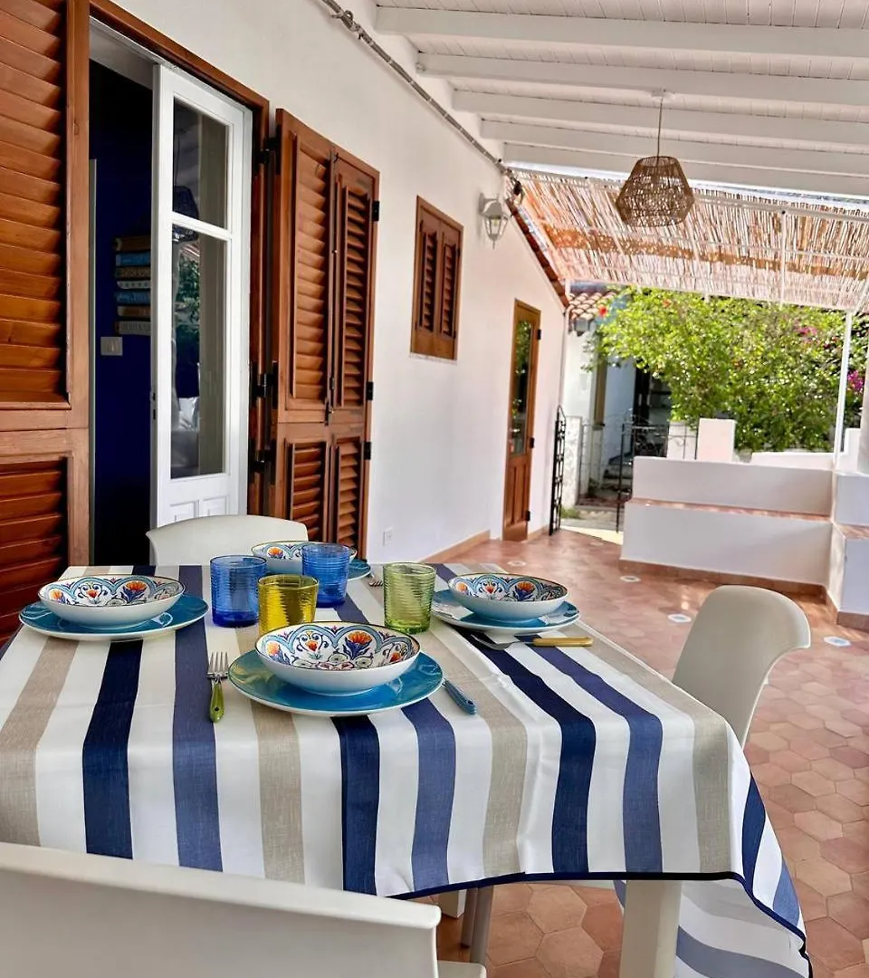 Cottage Pia Vulcano  0*, Vulcano (Isola) Italy